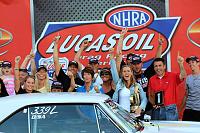Click image for larger version

Name:	Randi in the Winners Circle.jpg
Views:	740
Size:	103.5 KB
ID:	53103