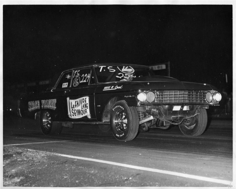 Stage Fright, after getting a few runner up bucks. Finished paint, got it lettered, bought wheels and tires. Bob DeYoung Photo