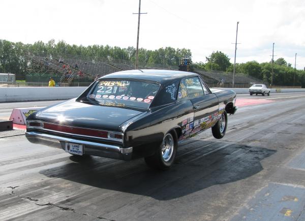 Wade Owens 10
Columbus - NHRA Divisional 2009
This is one of the few times we actually chase a car!